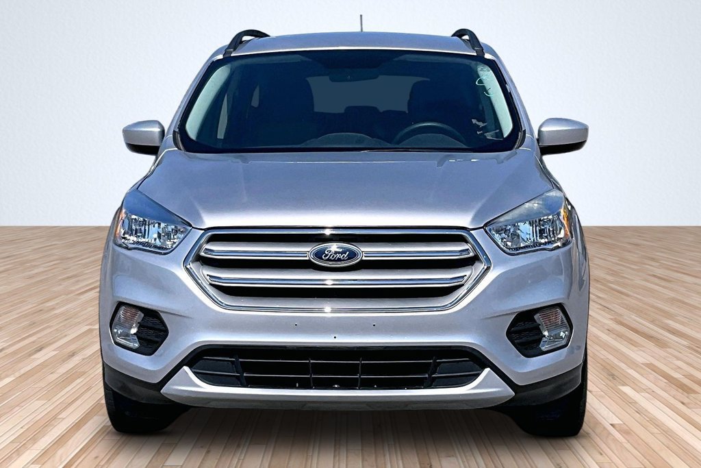 Used 2018 Ford Escape SE FWD image 3