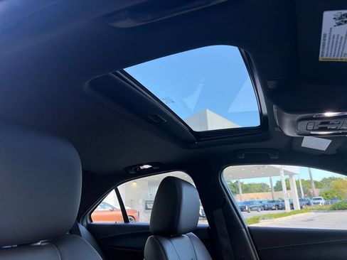 Used 2022 Cadillac CT4 Premium Luxury RWD image 14