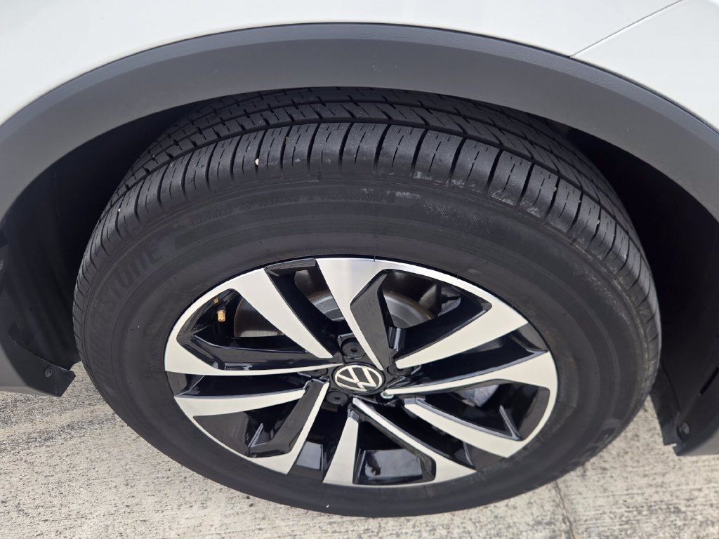 Certified 2024 Volkswagen Tiguan S FWD image 10