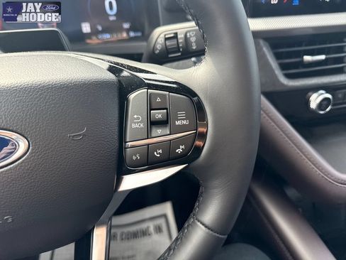 New 2026 Ford Explorer Platinum RWD image 37