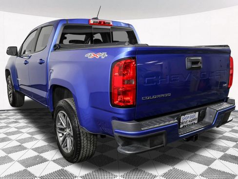 Used 2022 Chevrolet Colorado LT w/ LT Convenience Package AWD/4WD image 17