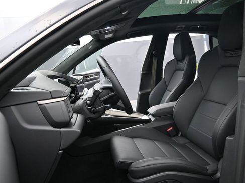 New 2025 Porsche Macan Turbo Electric image 14