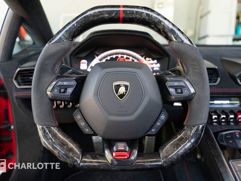 Used 2018 Lamborghini Huracan Performante image 22
