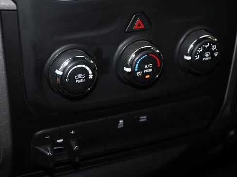 Used 2016 RAM 1500 Express AWD/4WD image 37