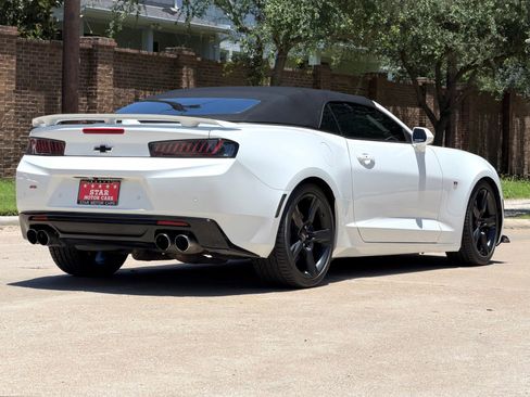 Used 2018 Chevrolet Camaro SS RWD image 11