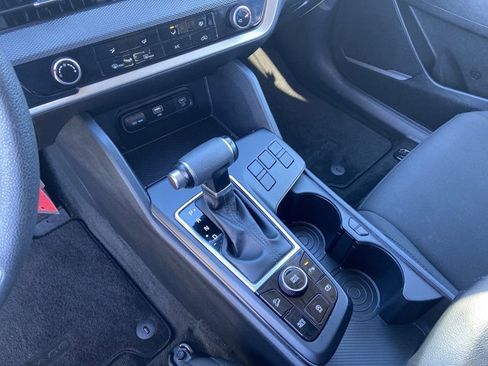 Used 2024 Kia Sportage LX image 23