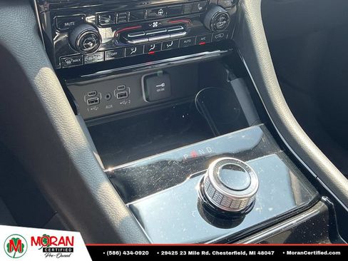 Used 2023 Jeep Grand Cherokee Laredo w/ Luxury Tech Group I AWD/4WD image 48