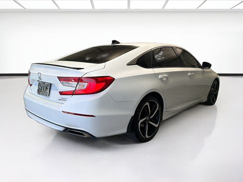 Used 2022 Honda Accord Sport image 4
