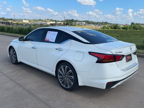 Used 2023 Nissan Altima 2.5 SL FWD image 7
