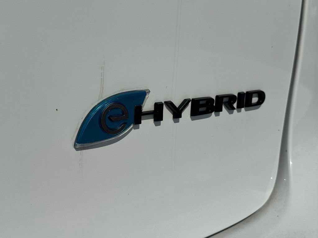 Used 2022 Chrysler Pacifica Limited w/ S Appearance Package FWD image 17