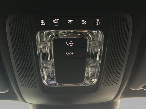 Used 2025 Mercedes-Benz GLA 250 image 27