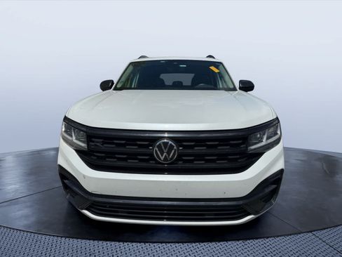 Used 2023 Volkswagen Atlas SEL R-Line AWD/4WD image 2