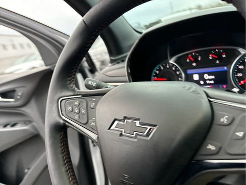 Certified 2022 Chevrolet Equinox RS w/ RS Leather Package image 14