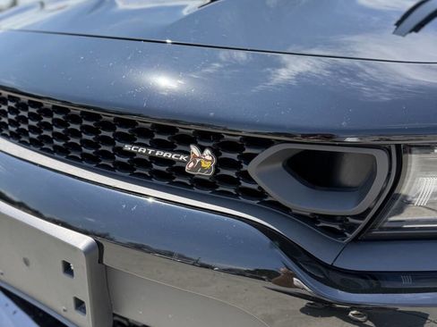 Used 2019 Dodge Charger Scat Pack RWD image 9