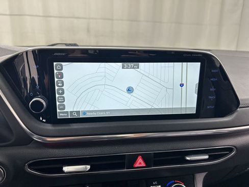 Used 2022 Hyundai Sonata Limited image 16