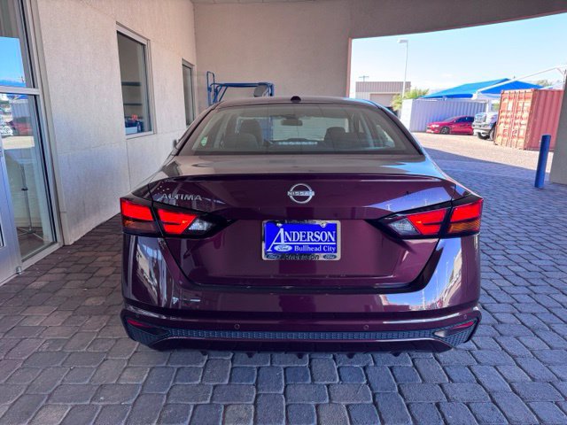 Used 2025 Nissan Altima 2.5 SV FWD image 4