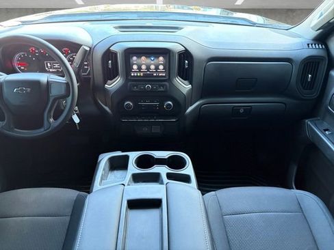 Used 2020 Chevrolet Silverado 1500 Custom Trail Boss w/ Custom Convenience Package image 3
