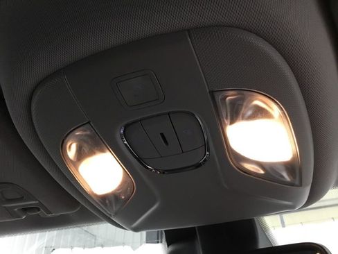 Used 2022 Jeep Compass Latitude w/ Convenience Group AWD/4WD image 32