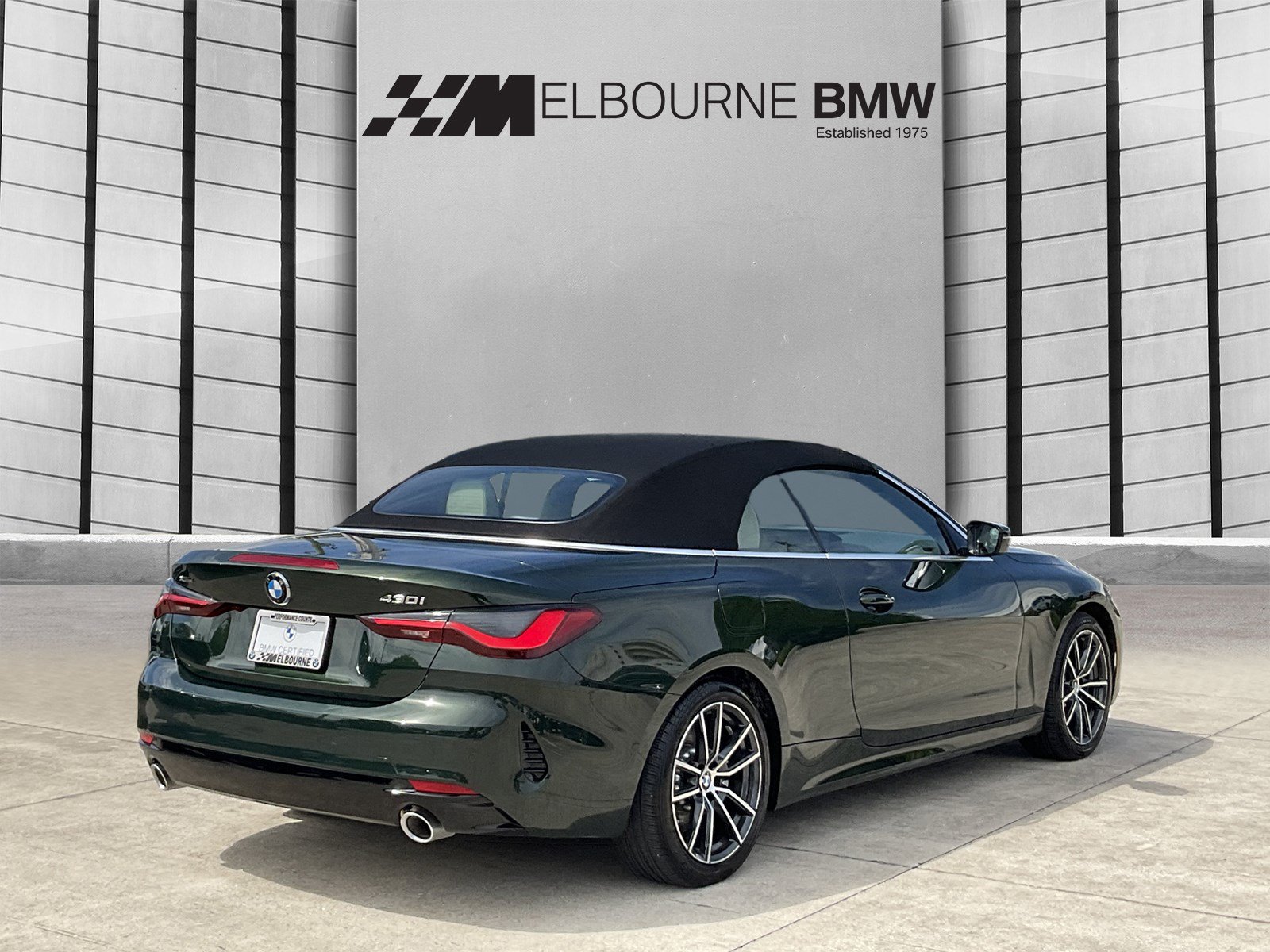Certified 2025 BMW 430i xDrive Convertible w/ Premium Package AWD/4WD image 4