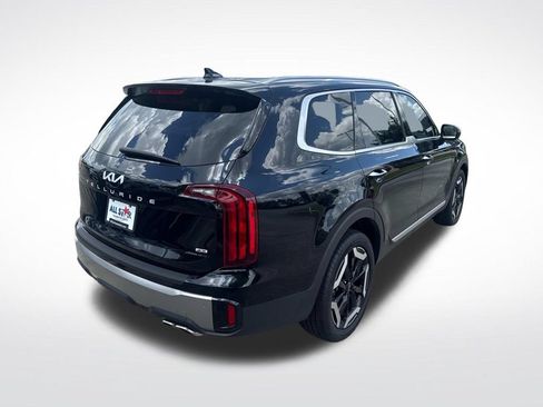 Used 2025 Kia Telluride S AWD/4WD image 9