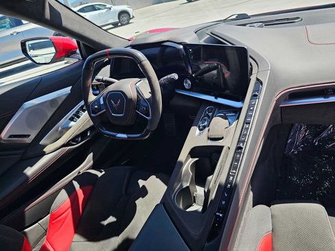 Used 2023 Chevrolet Corvette Z06 RWD image 15