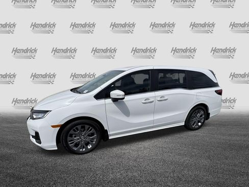 New 2026 Honda Odyssey Touring image 6