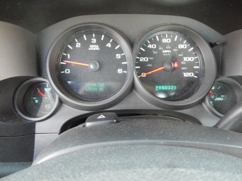 Used 2012 Chevrolet Silverado 1500 W/T RWD image 33