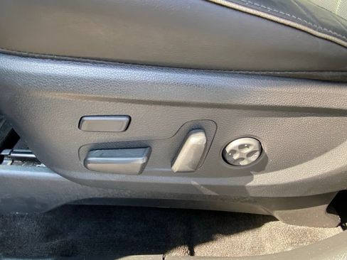 Used 2022 Hyundai Palisade Limited FWD image 10
