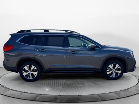 Used 2025 Subaru Ascent Premium AWD/4WD image 6