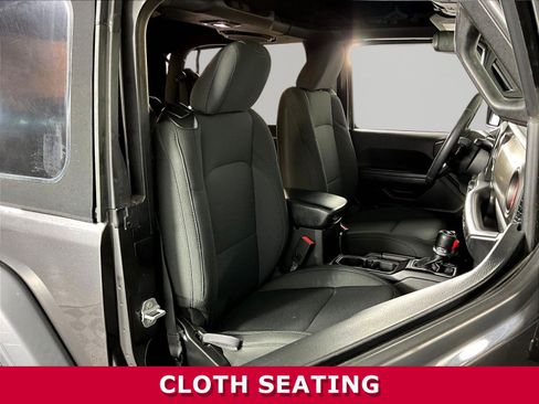 Used 2018 Jeep Wrangler Sport AWD/4WD image 28