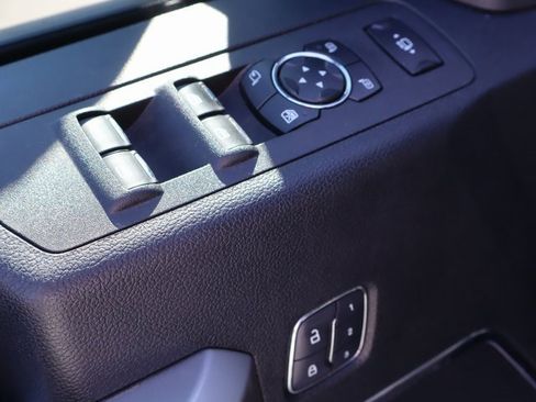 Used 2017 Ford F350 Lariat w/ Lariat Ultimate Package image 21