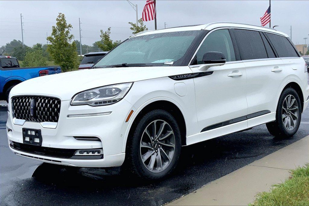 Used 2020 Lincoln Aviator Grand Touring w/ Equipment Group 301A AWD/4WD image 5