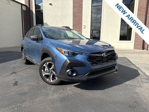 Used 2024 Subaru Crosstrek 2.0i Premium w/ Popular Package #4 image 1