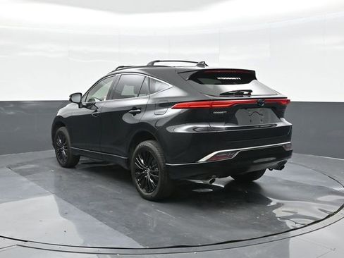 Used 2024 Toyota Venza Nightshade image 8