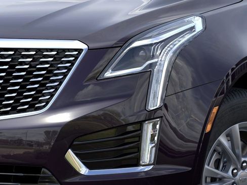 New 2025 Cadillac XT5 Luxury image 10
