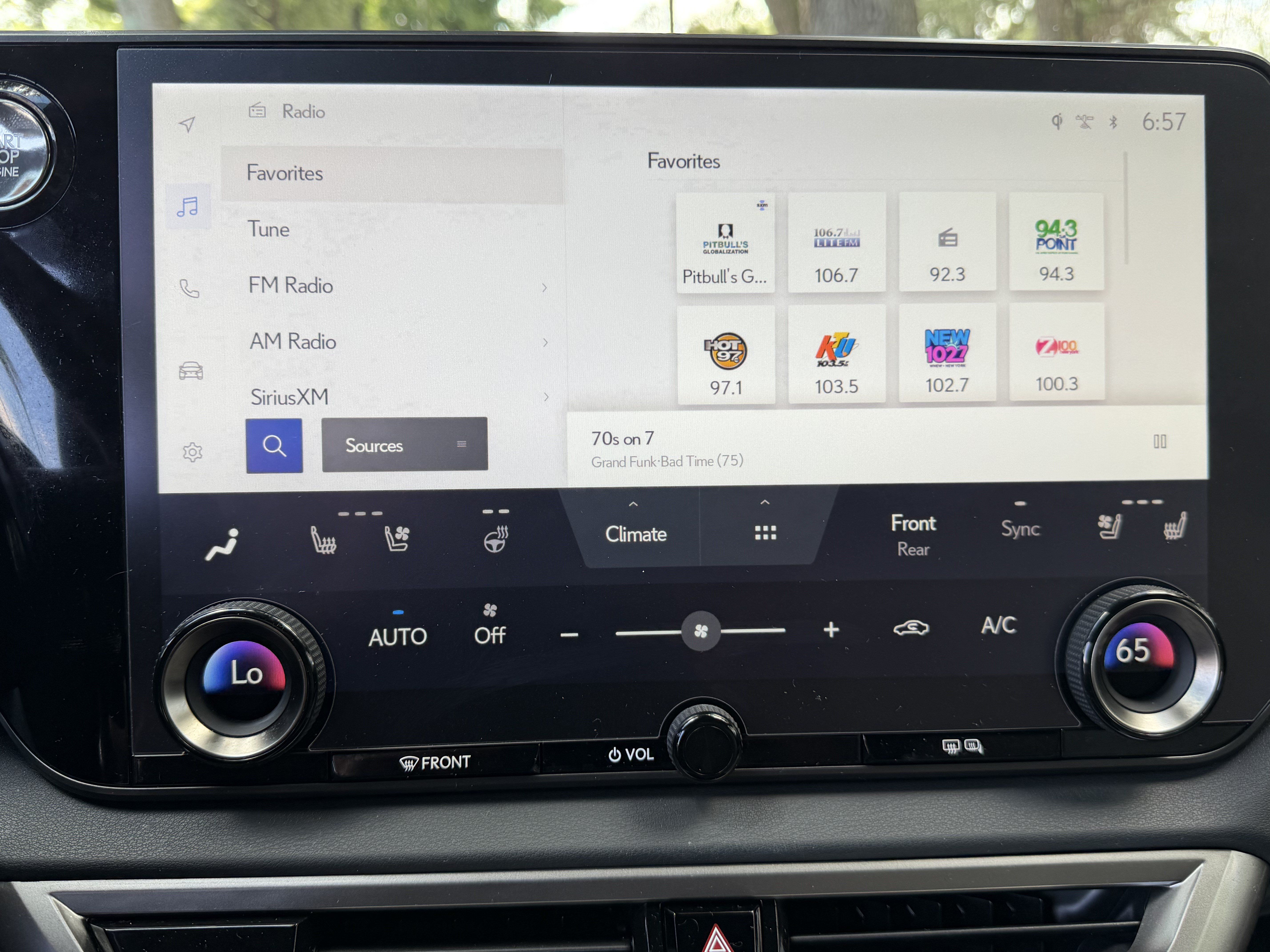 Used 2024 Lexus RX 350 Premium w/ Cold Area Package AWD/4WD image 22