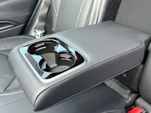 Used 2020 Subaru Forester Touring image 38