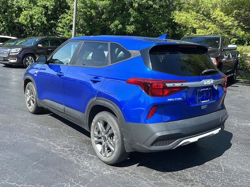 Used 2022 Kia Seltos LX AWD/4WD image 3