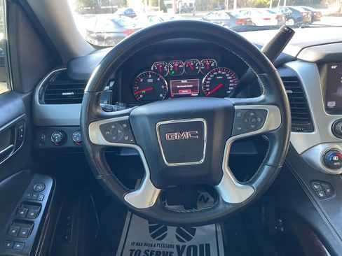 Used 2015 GMC Yukon SLT w/ HD Trailering Package image 19