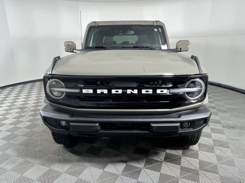 New 2025 Ford Bronco Outer Banks image 8