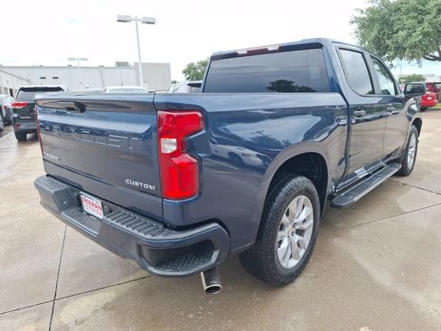 Used 2020 Chevrolet Silverado 1500 Custom w/ Infotainment Package RWD image 6