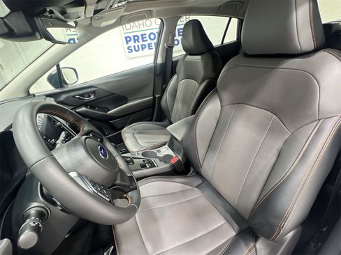 Certified 2025 Subaru Crosstrek 2.5i Limited w/ Crosstrek Mirror Package image 11