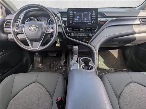 Used 2022 Toyota Camry LE image 15