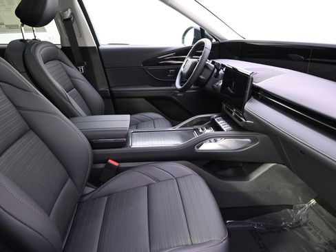 New 2026 Lincoln Nautilus Reserve image 16