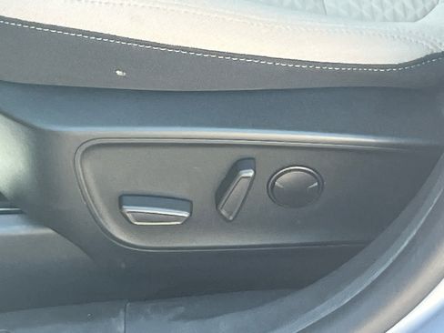 Used 2022 Ford Escape SE w/ Convenience Package image 23