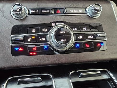 Used 2023 Lincoln Aviator Reserve w/ Equipment Group 201A image 47