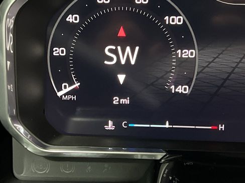 New 2026 GMC Sierra 1500 SLE image 10