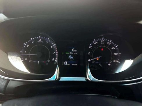 Used 2013 Toyota Avalon XLE Touring FWD image 35
