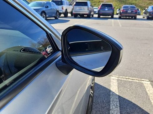 Used 2022 Honda Civic EX-L image 17