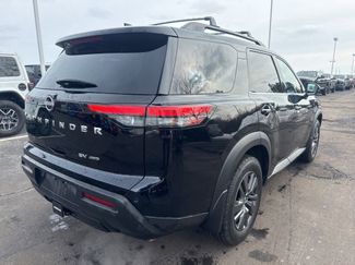 Used 2023 Nissan Pathfinder SV w/ Cargo Package AWD/4WD video 3